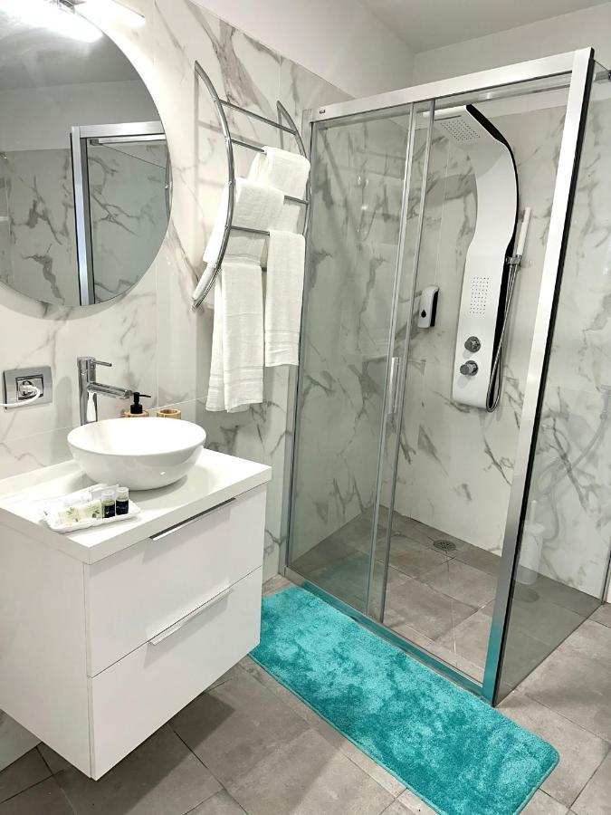 דירות Luxury לה רסטינגה מראה חיצוני תמונה